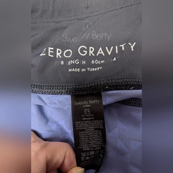 Sweaty Betty L (US 12) Zero Gravity 7/8 Length Black with Light Blue Geometric - Picture 5 of 14